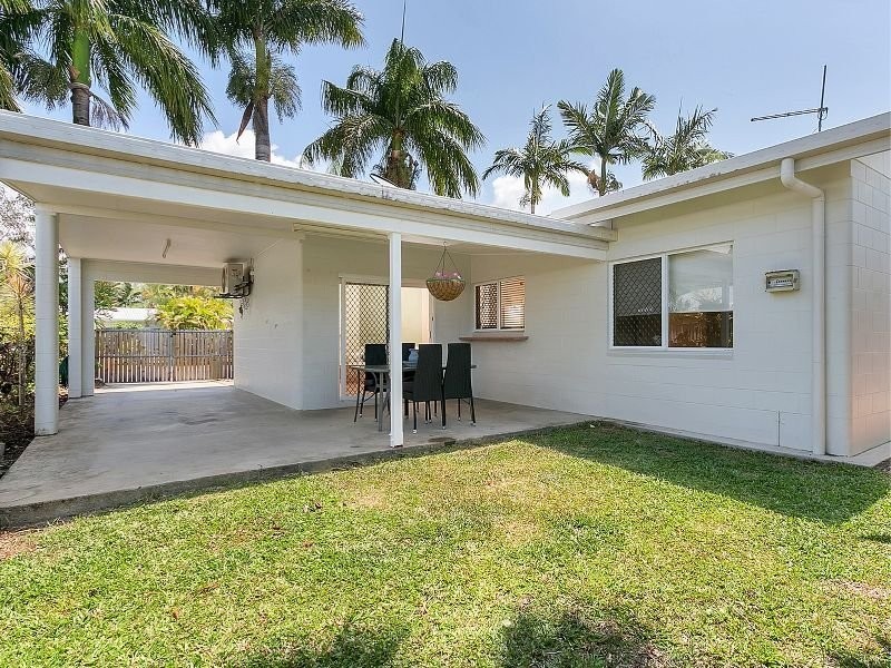 1/40 Bondi Close, Kewarra Beach QLD 4879