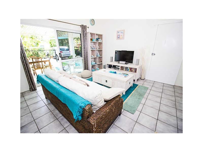 11 Escape Close, Clifton Beach QLD 4879