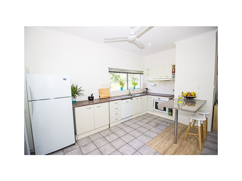 11 Escape Close, Clifton Beach QLD 4879