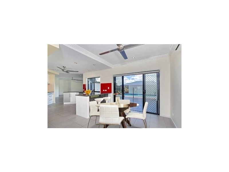 2 Jabiru Court, Smithfield QLD 4878