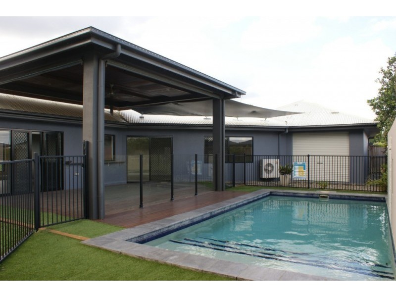 2 Jabiru Court, Smithfield QLD 4878