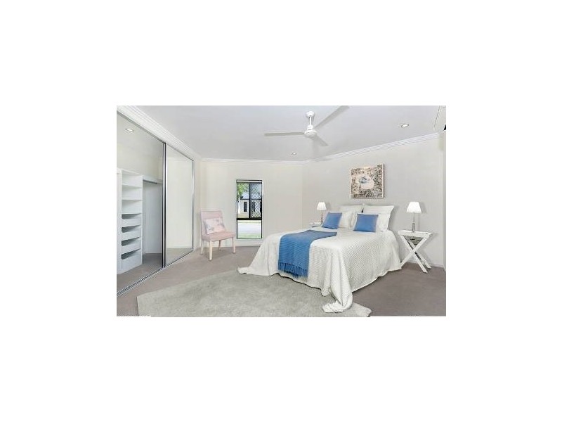 2 Jabiru Court, Smithfield QLD 4878