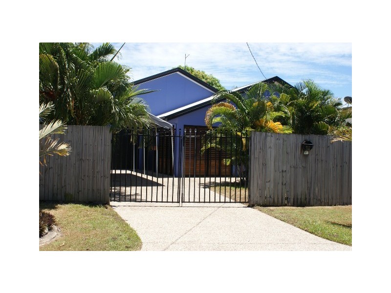 34 Debbie Street, Trinity Park QLD 4879