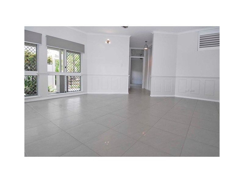 28 Lamb Street, Smithfield QLD 4878