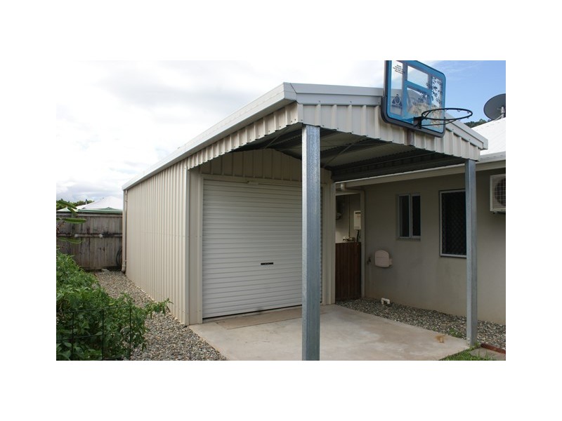 105 Roberts Drive, Trinity Beach QLD 4879