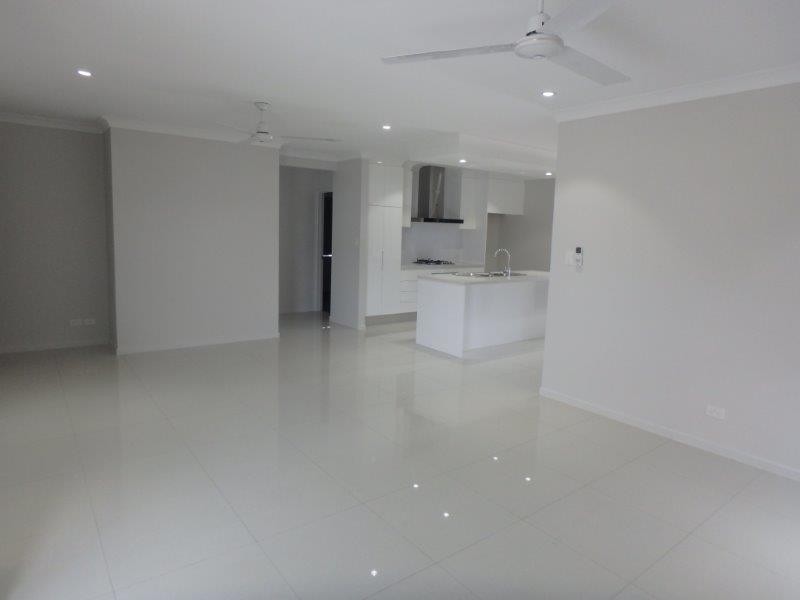 18 Starcke Trail, Smithfield QLD 4878