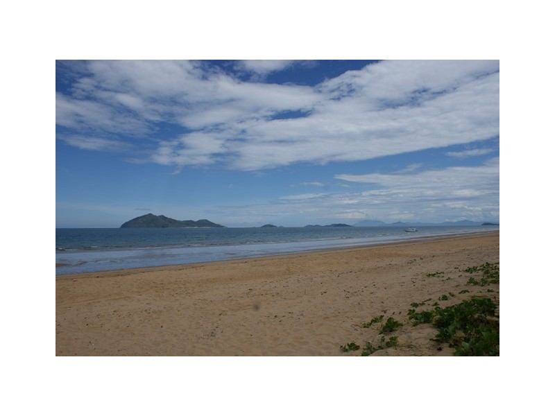 12 Wongaling Beach Road, Wongaling Beach QLD 4852