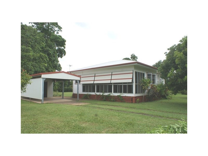 394 Palmerston Highway, Stoters Hill QLD 4860