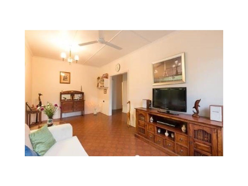 394 Palmerston Highway, Stoters Hill QLD 4860