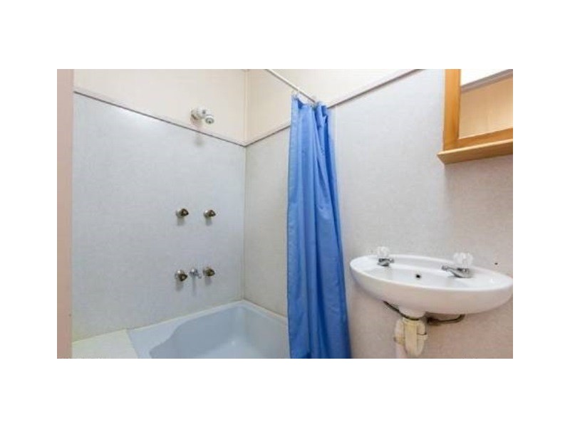 394 Palmerston Highway, Stoters Hill QLD 4860