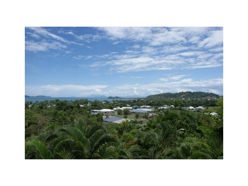 28 Mission Beach Road, Mission Beach QLD 4852