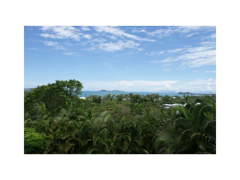 28 Mission Beach Road, Mission Beach QLD 4852