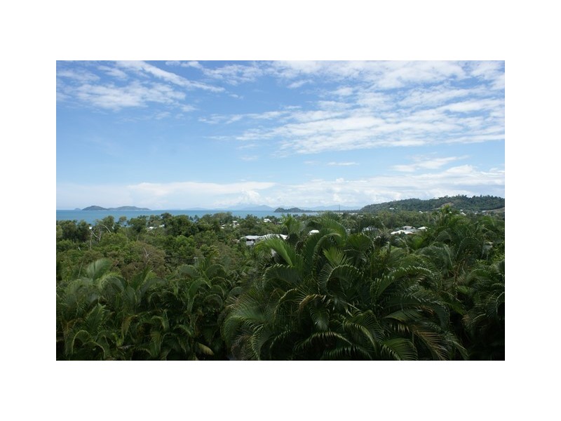 28 Mission Beach Road, Mission Beach QLD 4852