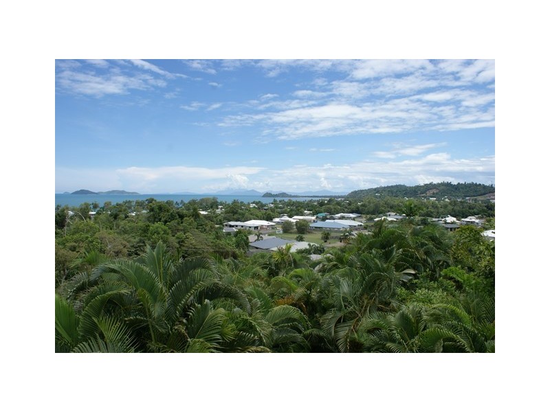 28 Mission Beach Road, Mission Beach QLD 4852