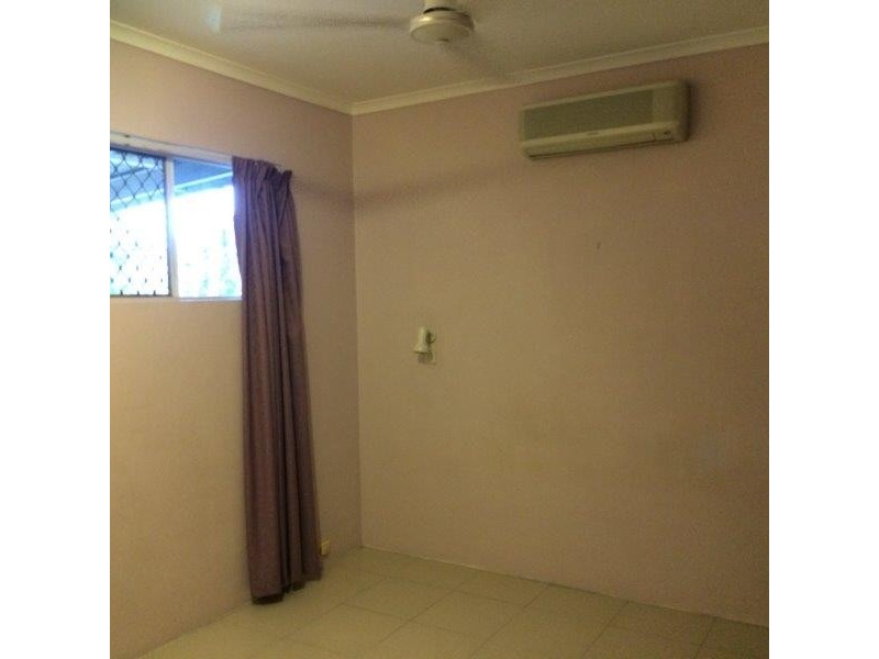1/88 Cedar Road, Palm Cove QLD 4879