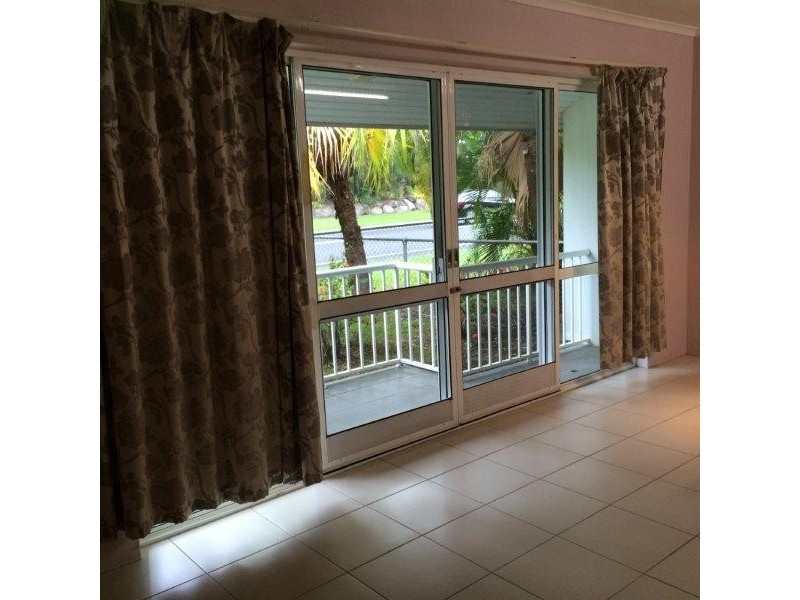 1/88 Cedar Road, Palm Cove QLD 4879