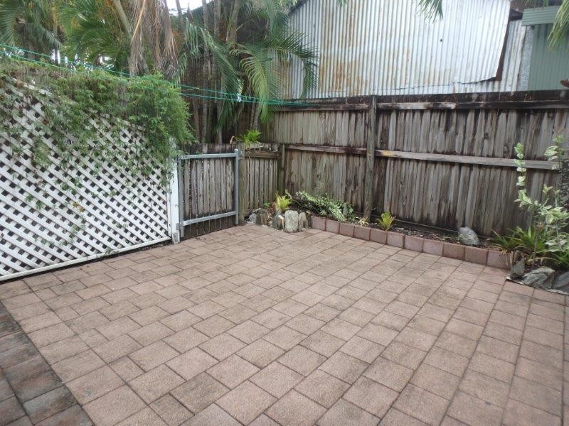 8/21 Fairweather Street, Yorkeys Knob QLD 4878