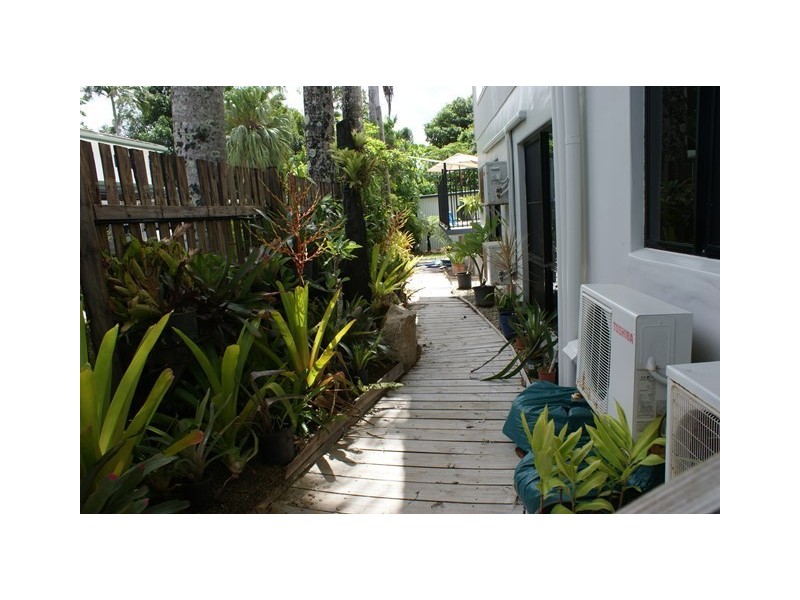 29 Holland Street, Wongaling Beach QLD 4852