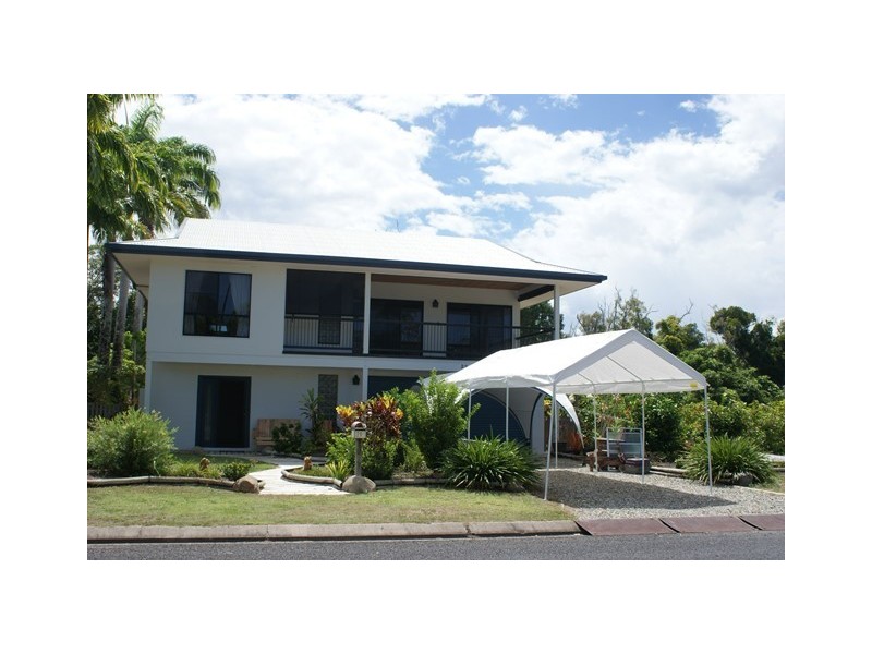 29 Holland Street, Wongaling Beach QLD 4852