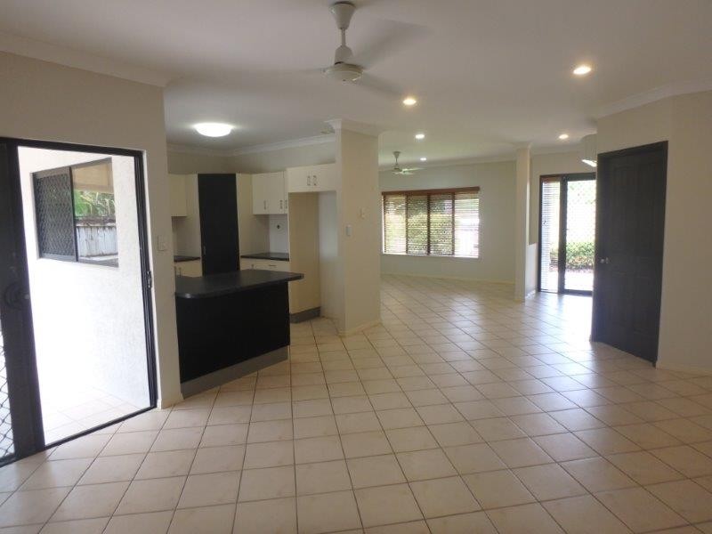 28 Ellis Close, Kewarra Beach QLD 4879