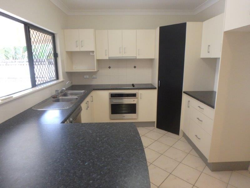 28 Ellis Close, Kewarra Beach QLD 4879