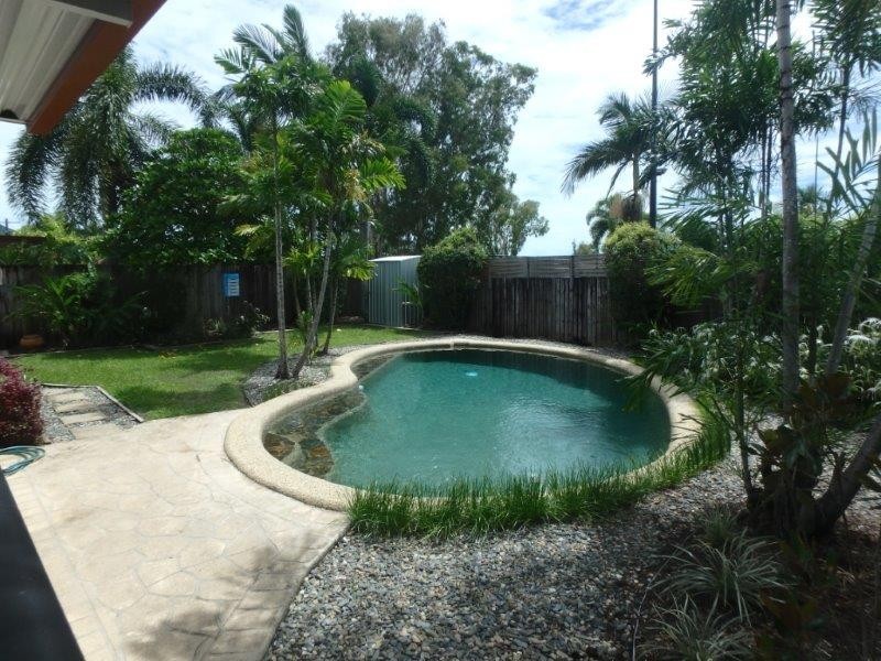 28 Ellis Close, Kewarra Beach QLD 4879
