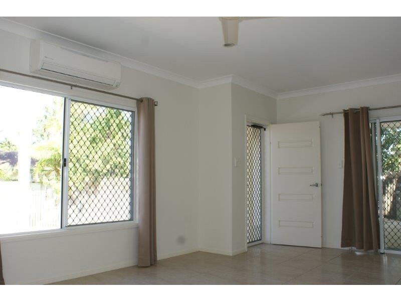 11B Morobe Close, Trinity Beach QLD 4879