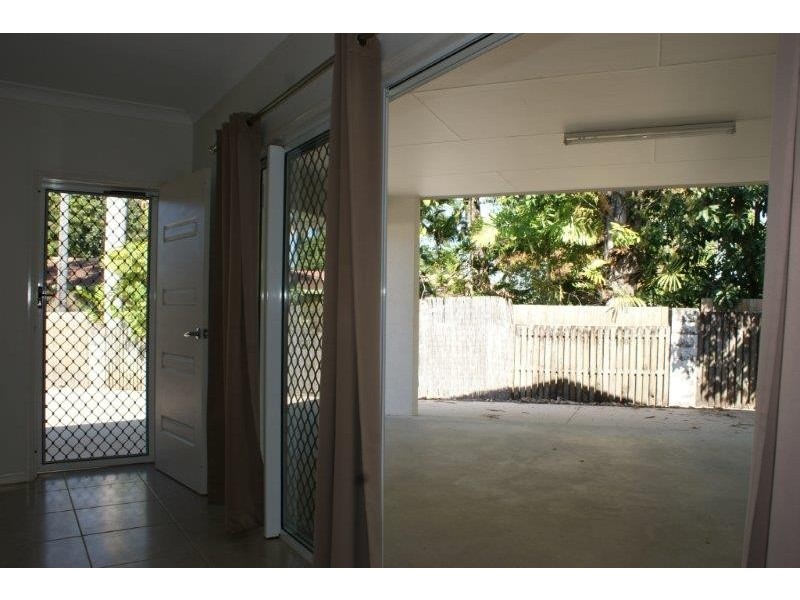 11B Morobe Close, Trinity Beach QLD 4879