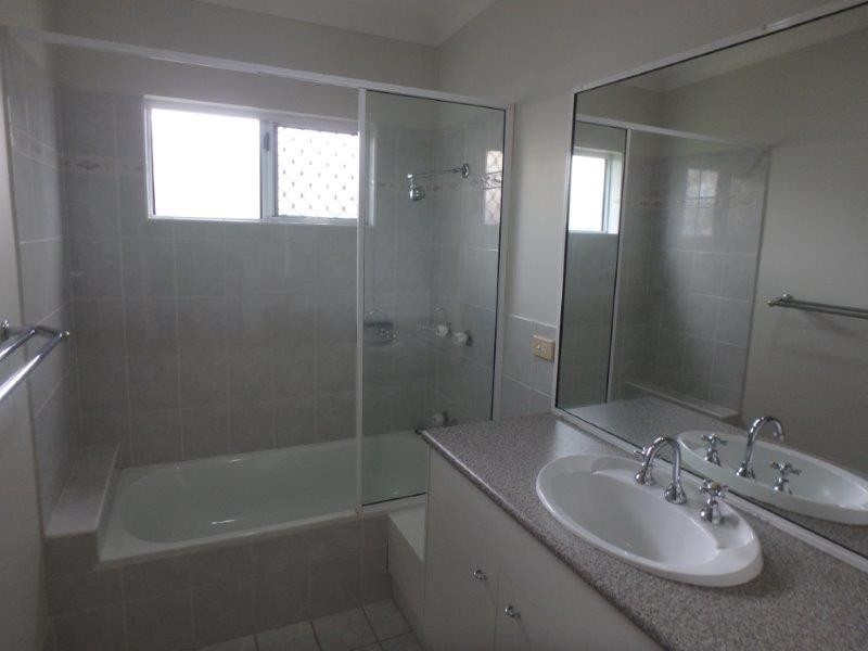 13 Garnet Street, Smithfield QLD 4878