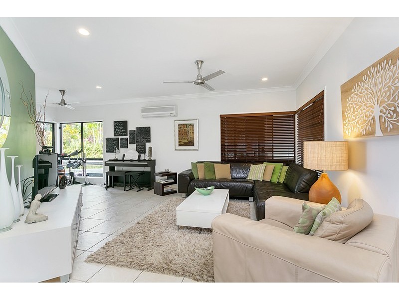 10 Warana Close, Kewarra Beach QLD 4879