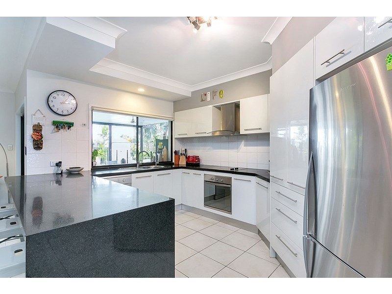 10 Warana Close, Kewarra Beach QLD 4879