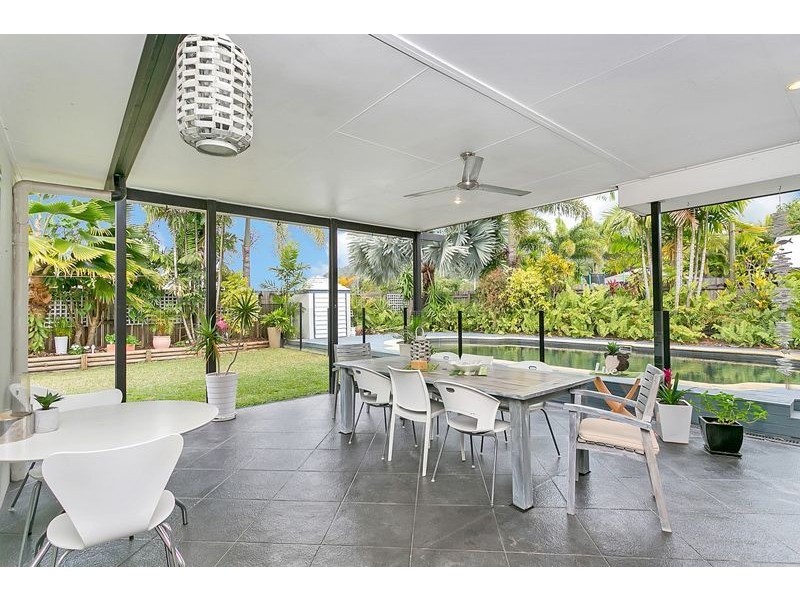10 Warana Close, Kewarra Beach QLD 4879