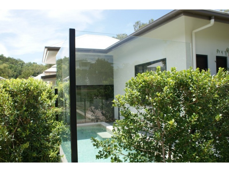 57 Oceans Drive, Palm Cove QLD 4879