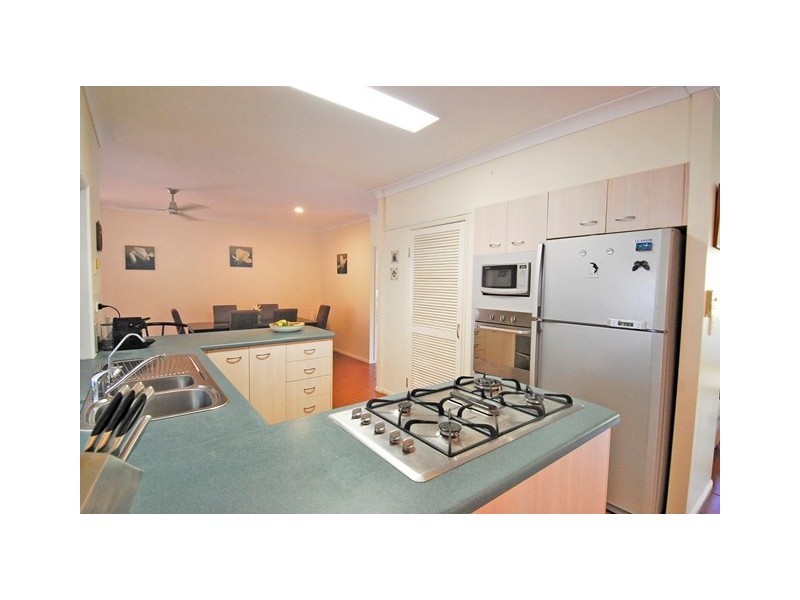 11 Coolangatta Close, Kewarra Beach QLD 4879