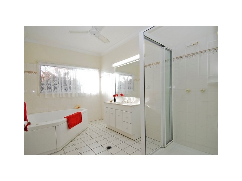 11 Coolangatta Close, Kewarra Beach QLD 4879