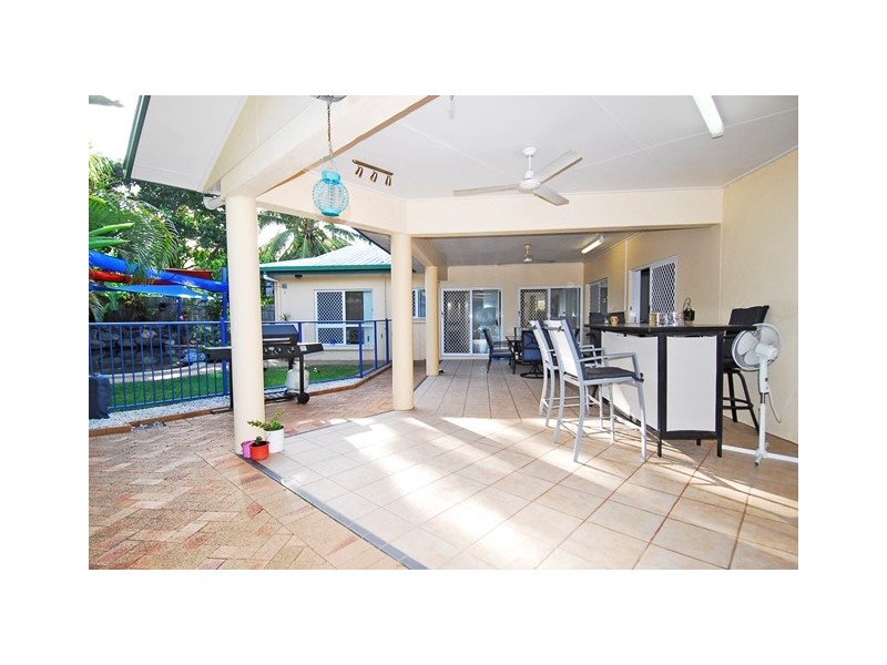 11 Coolangatta Close, Kewarra Beach QLD 4879