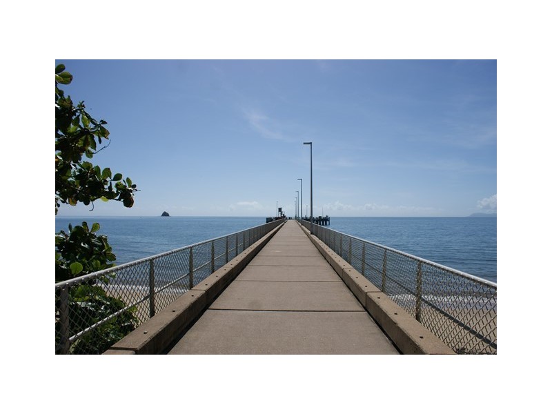 33/24 Warren Street, Palm Cove QLD 4879