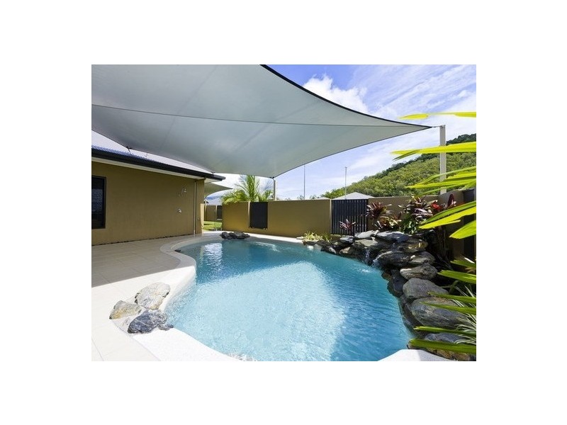 85 Roberts Drive, Trinity Beach QLD 4879
