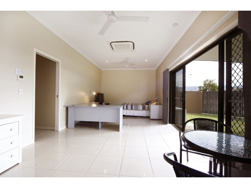 85 Roberts Drive, Trinity Beach QLD 4879