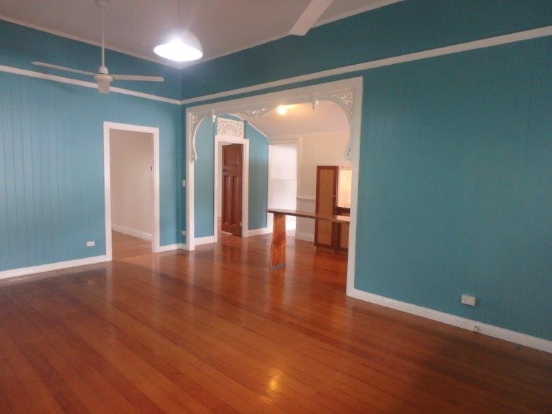 74 Enmore Street, Manoora QLD 4870