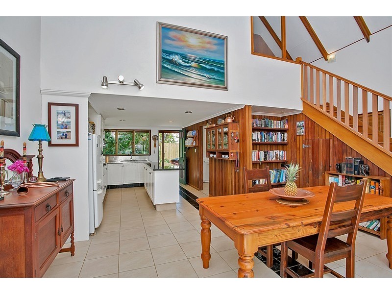 10 Strombus Avenue, Trinity Beach QLD 4879