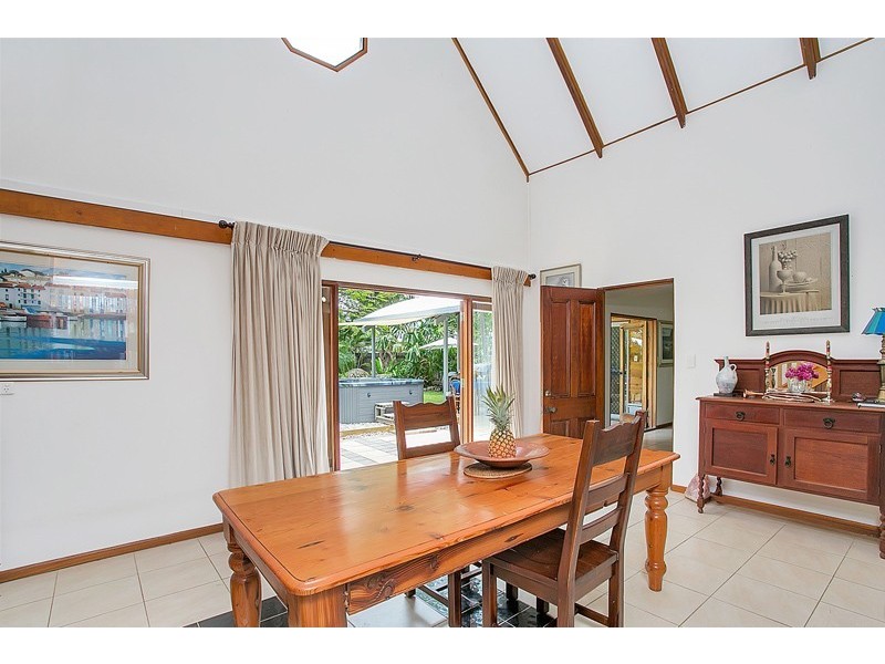 10 Strombus Avenue, Trinity Beach QLD 4879