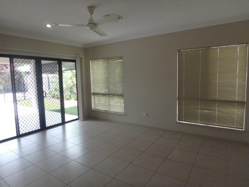 11 Chystanthus Street, Trinity Park QLD 4879