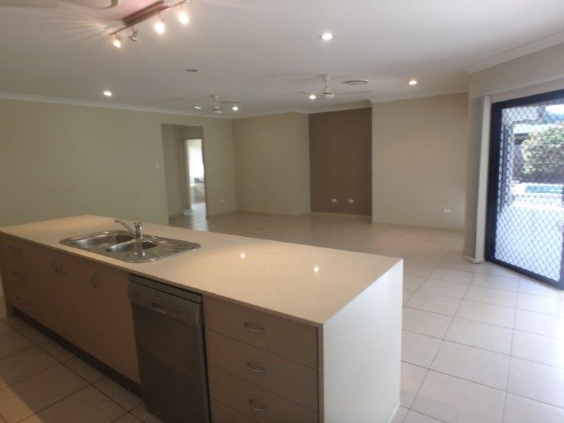 11 Chystanthus Street, Trinity Park QLD 4879