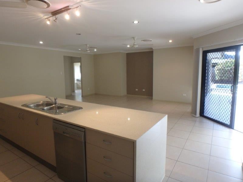 11 Chystanthus Street, Trinity Park QLD 4879