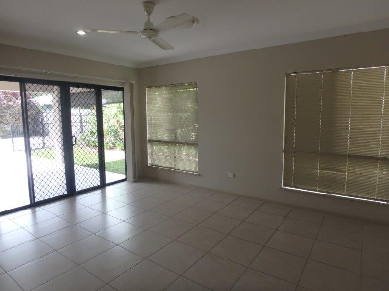 11 Chystanthus Street, Trinity Park QLD 4879