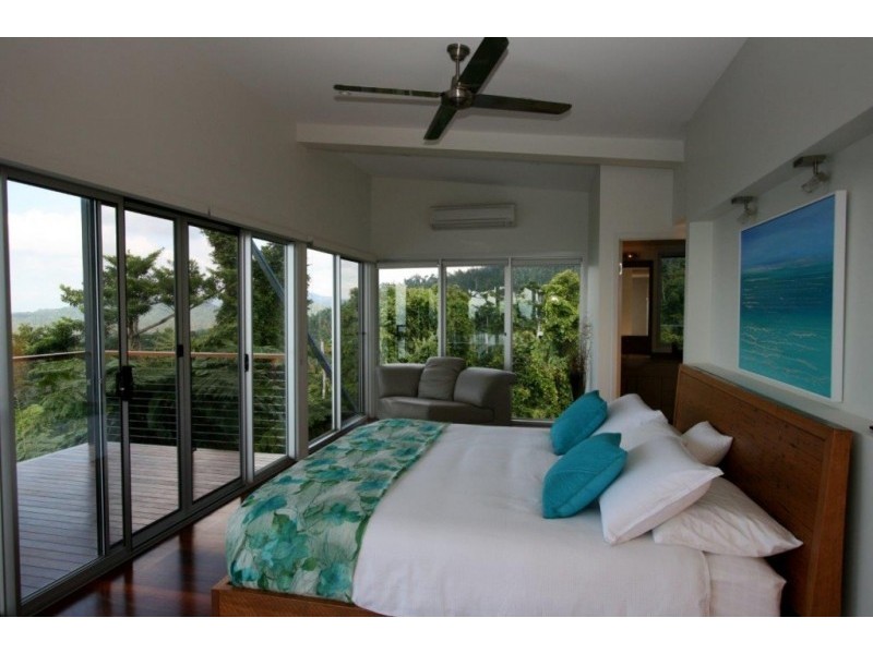 4 Wylie Road, Mission Beach QLD 4852