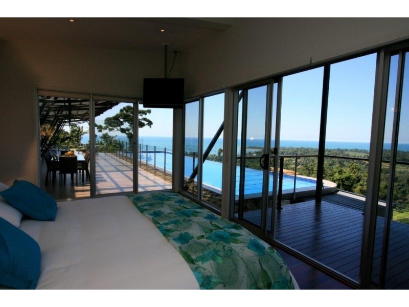 4 Wylie Road, Mission Beach QLD 4852