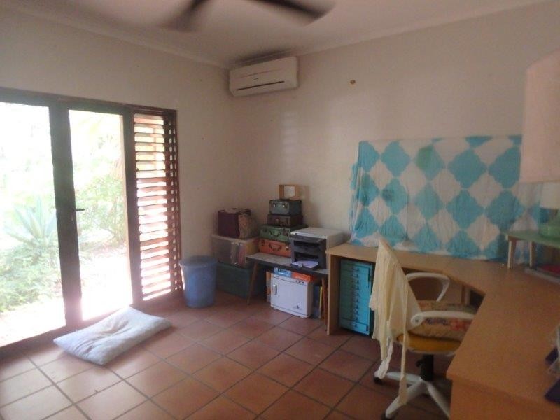 4 Squeaky Close, Kewarra Beach QLD 4879