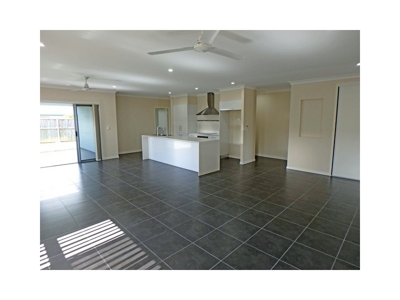 Trinity Beach QLD 4879